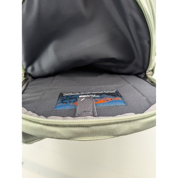 North Face Recon Backpack Sage Green - FlexVent Laptop Travel Daypack - Picture 8 of 13